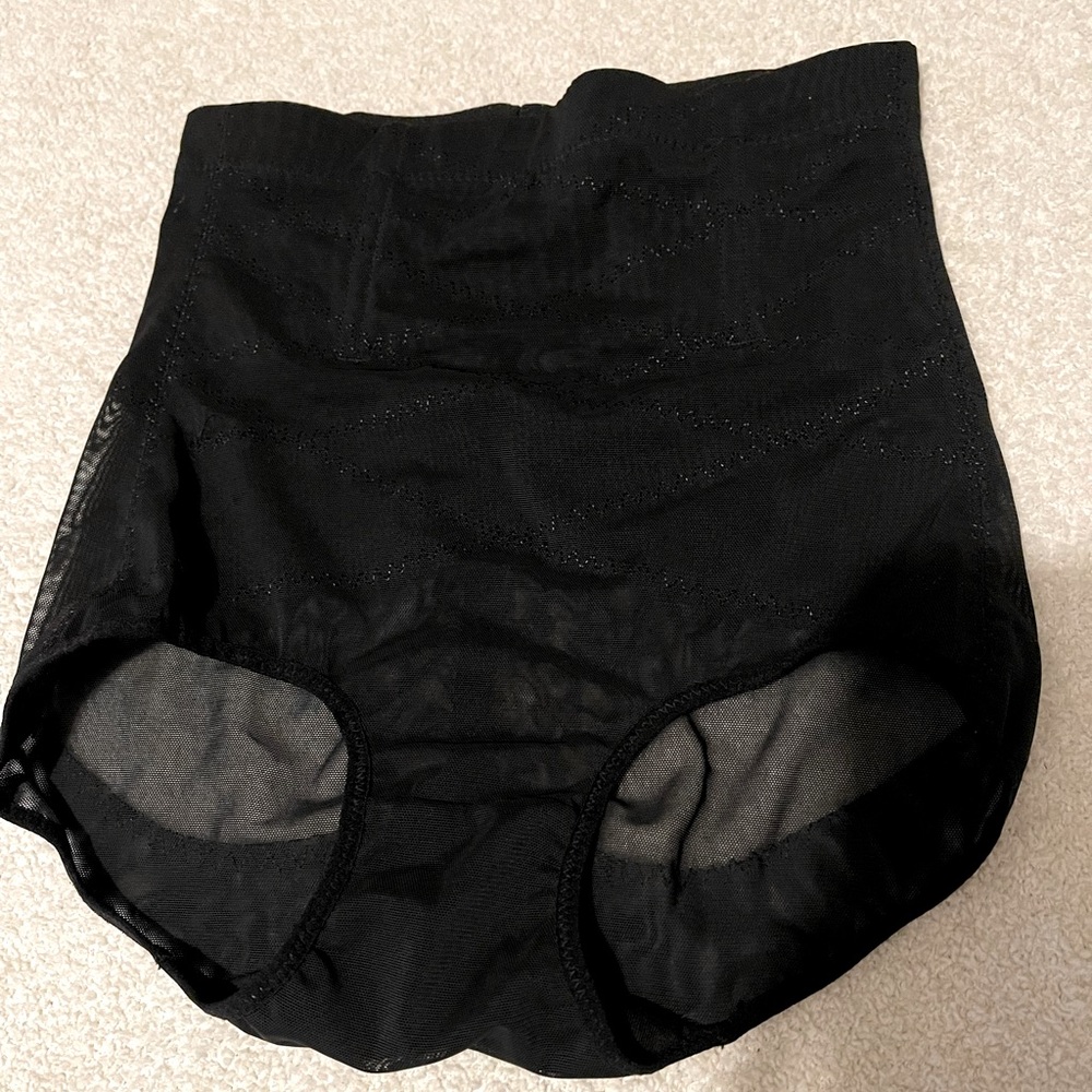 Mesh, body shape-wear